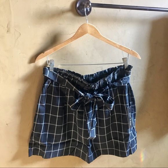 Doe and rae paper bag shorts - Picture 4 of 8